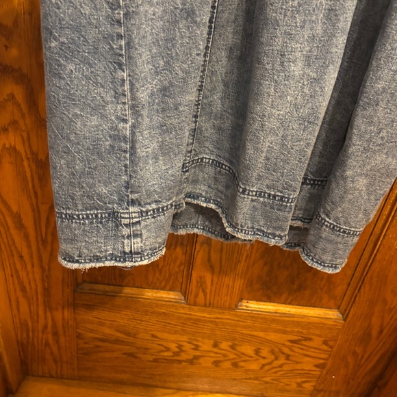 Pilcro Seamed Denim Midi Dress, Size 2 - Picture 9 of 9